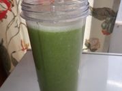 Una foto de batido de melón verde