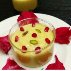 A picture of Kesari ghiya mousse.