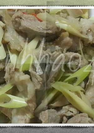 Hình của món Nhím xào sả ớt.