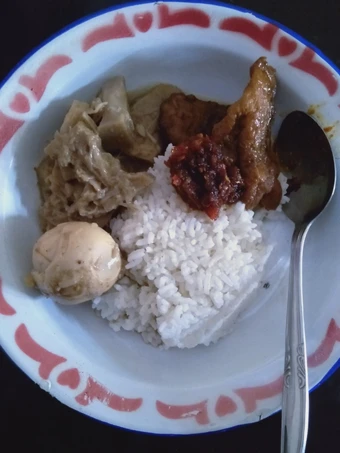 Cara Mudah Menyiapkan Resep Gudeg nangka telor ala mamake yang Menggugah Selera Anti Ribet, Mantap