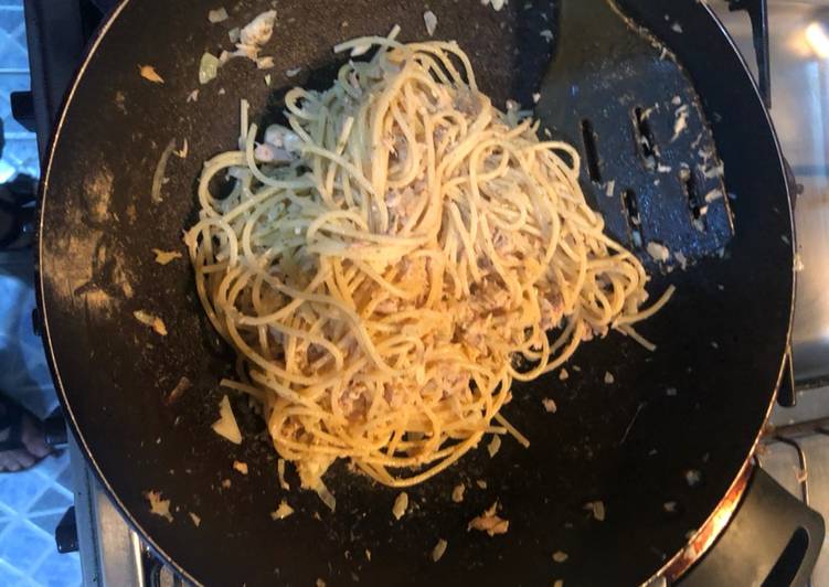 Resep Spaghetti Aglio Olio Tuna Pelepas Rindu yang Enak Banget