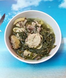 gà hầm ngải cứu