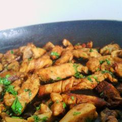 A picture of Garlic Cilantro Chicken Stir Fry.