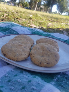 Una foto de Galletitas saladas con mix de semillas sin harina 0000
