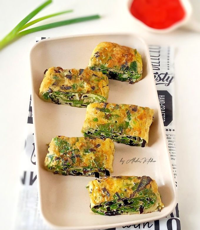 Ayollarning kamming videolarini toping