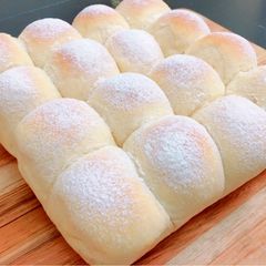 A picture of Pull apart bread.