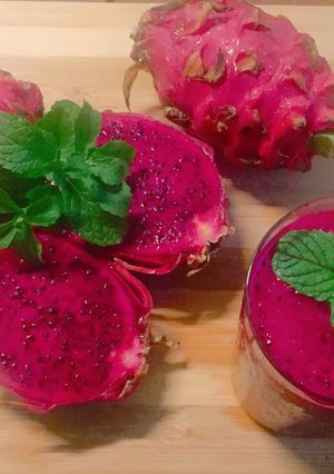 A picture of Bloody dragon fruit smoothie.