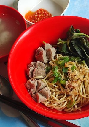 Foto resep Mie Kangkung Bakso
