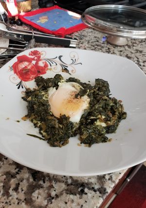 A picture of Spinach 🍀 with egg 🥚.