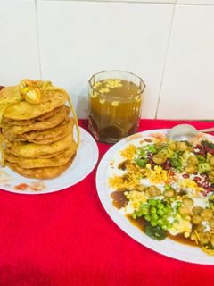 पापड़ी चाट (Papdi Chaat Recipe in hindi) रेसिपी मुख्य फोटो