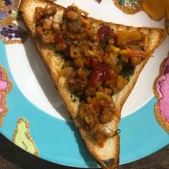 A picture of Rajma on Toast.