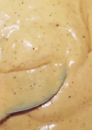 A picture of Mayo tikka sauce.