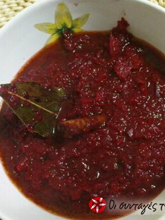 A picture of Pasta sauce with beetroot.