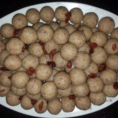 A picture of Coconut -nuts ladooo.