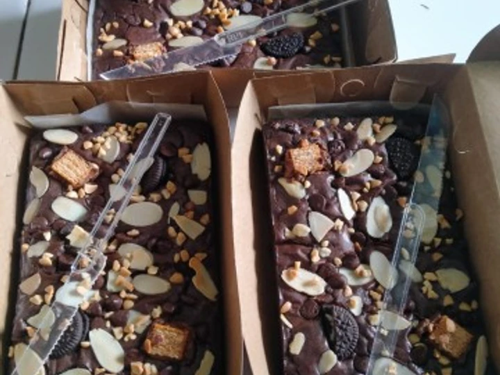 Langkah Gampang Menyiapkan Resep Brownies shiny panggang yang Lezat Sekali Anti Ribet, Menggugah Selera