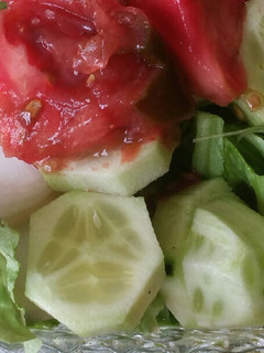 Una foto de Ensalada con pepinos