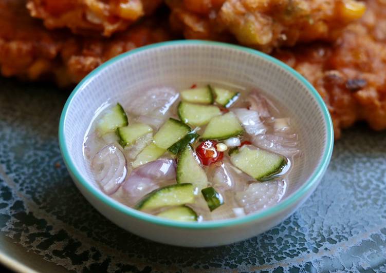 Recipe of Any-night-of-the-week Sweet chilli dipping sauce (Ar-jard อาจาด)