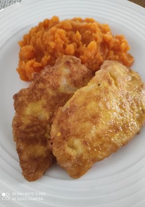 Párizsi csirkemell édesburgonyapürével recept fotója