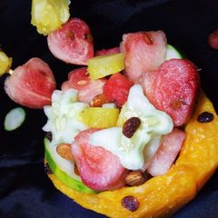 A picture of Paw-paw fruits salad bowl.