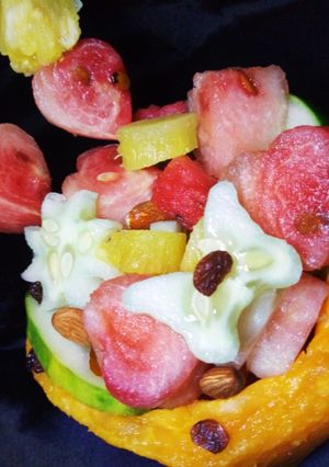 A picture of Paw-paw fruits salad bowl.
