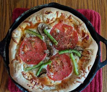 Ultimate Making Recipe Stuffed Crust Black Iron Skillet Pizza Delicious Steady