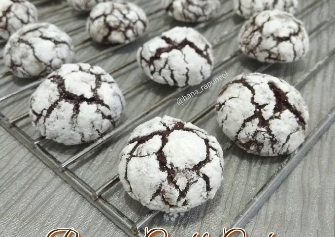 Brownie Crinkle Cookies