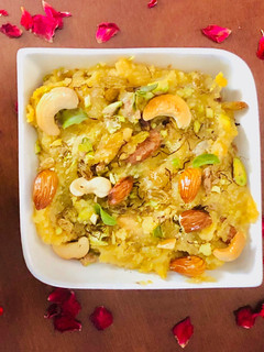 A picture of Chana dal halwa.