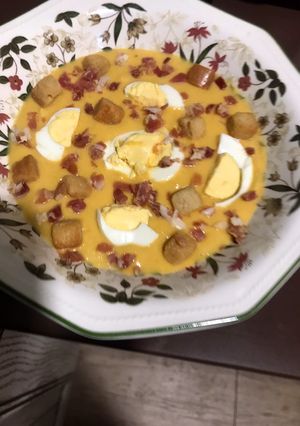 Una foto de Crema de calabaza y manzana