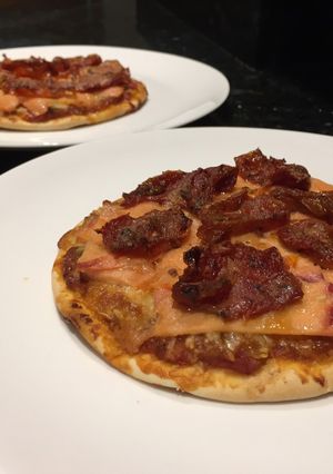 Una foto de Pizza de salmón