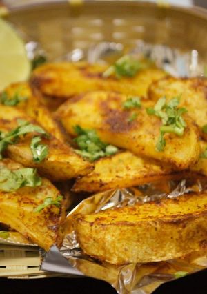 A picture of Spicy Baked Potato Wedges.