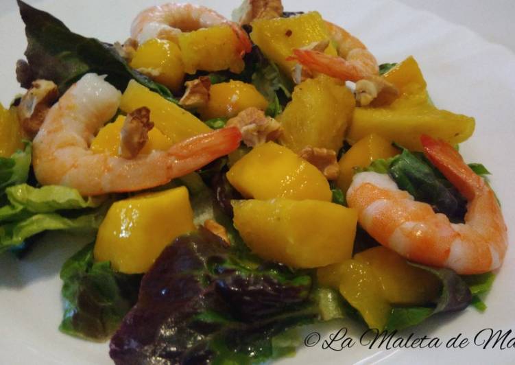 Ensalada tropical de mango y piña