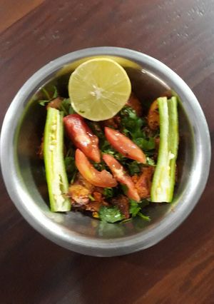 A picture of Chatpate aloo (potato).