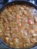 Arroz con camarones y dados de emperador