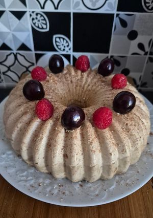 Une photo de Entremets Café Élégance, mousse légère & biscuit moelleux