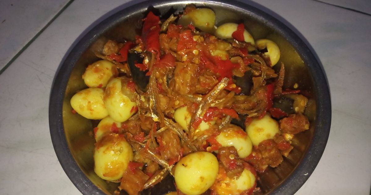 Telur puyuh + Ikan Teri Balado (masakan rumahan)