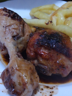 Una foto de Jamoncitos pollo en salsa de especias