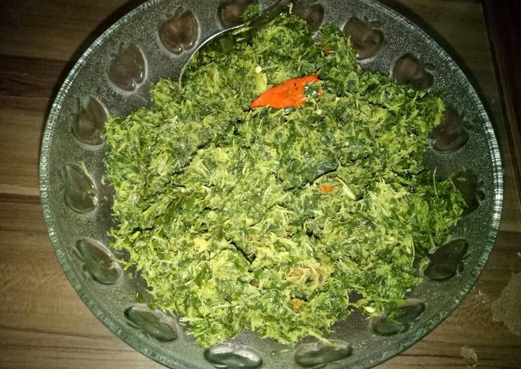 Resep Sayur Tuttu&#39;/sayur tumbuk daun singkong, Super