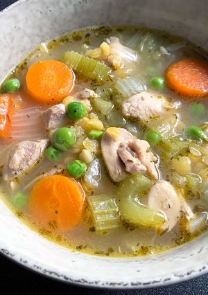 A picture of Chicken & Lentil Soup.
