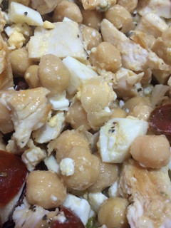 Una foto de Ensalada de garbanzos