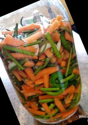 A picture of Whosayna’s Pickled Veggies/Relish.