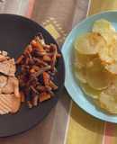 Salmón con patatas al horno y salmón con setas