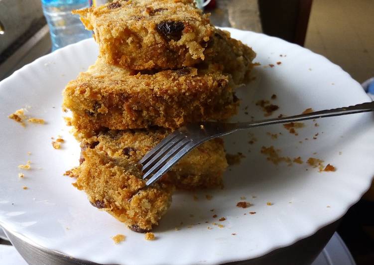 Spicy, Fruity Carrot cake