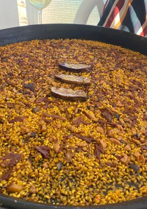 Una foto de Paella de Setas, Foie y Pato Confitado