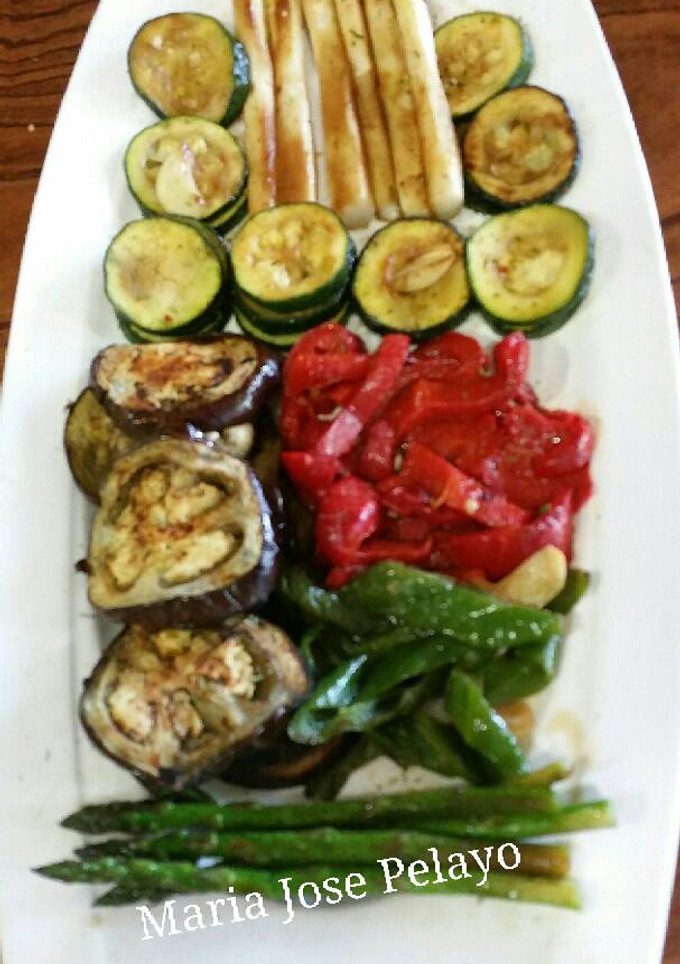 Una foto de Parrilla da de verduras a las finas hierbas