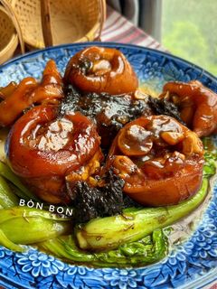 Hình của món Giò Heo Hầm Tóc Tiên.