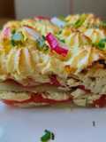 Pastel milhojas de patata de pollo