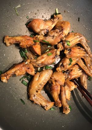 Hình của món Cánh gà chiên nước mắm.