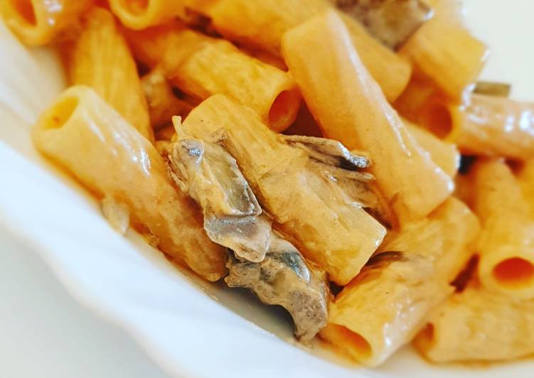 Tortiglioni carciofi e panna vegetale