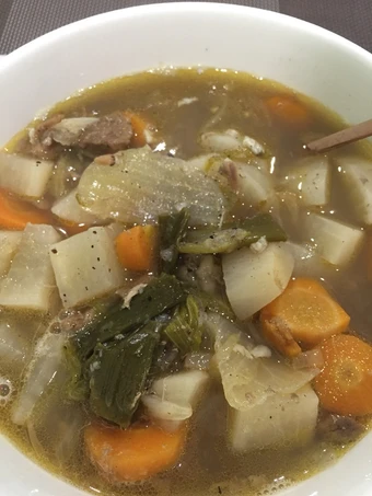 Langkah Mudah untuk Membuat Resep Sop daging sapi lobak Anti Ribet, Bisa Manjain Lidah