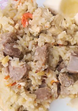 Una foto de 💥 Arroz Mix de Cerdo y Pollo🔥